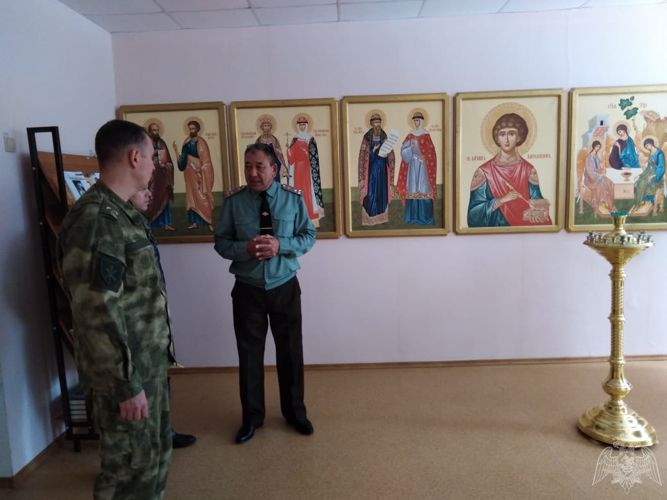 Представители управления Росгвардии по Республике Саха (Якутия) с рабочим визитом посетили Мирнинский региональный технический колледж и кадетскую школу-интернат имени Г.Н. Трошева 