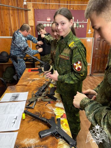 В Алданском ОВО прошел день открытых дверей для воспитанников военно-патриотического клуба «Молодая Якутия»