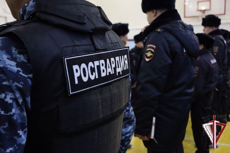 Патруль Росгвардии задержал жителя Якутска, у которого изъято наркотическое вещество