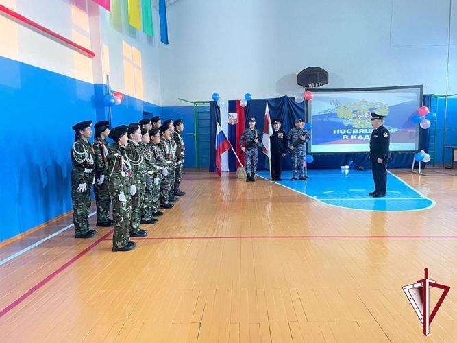 В Чочунском наслеге Вилюйского района открыли класс «Юный росгвардеец»