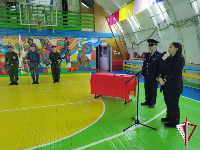 В Вилюйске состоялась торжественная церемония открытия класса Росгвардии