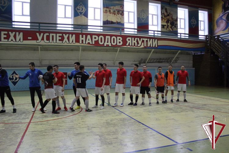 В Якутске росгвардейцы принимают участие в чемпионате по мини-футболу