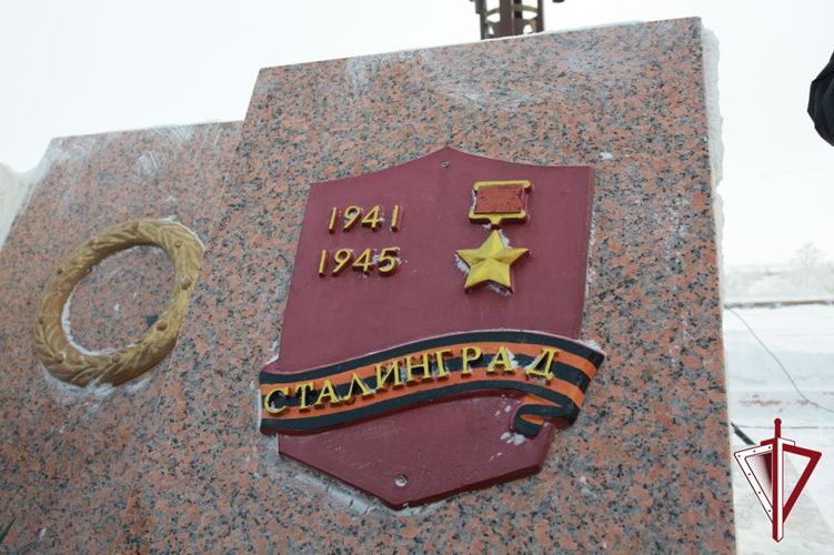 В Якутске росгвардейцы приняли участие в мероприятии памяти защитников Сталинграда