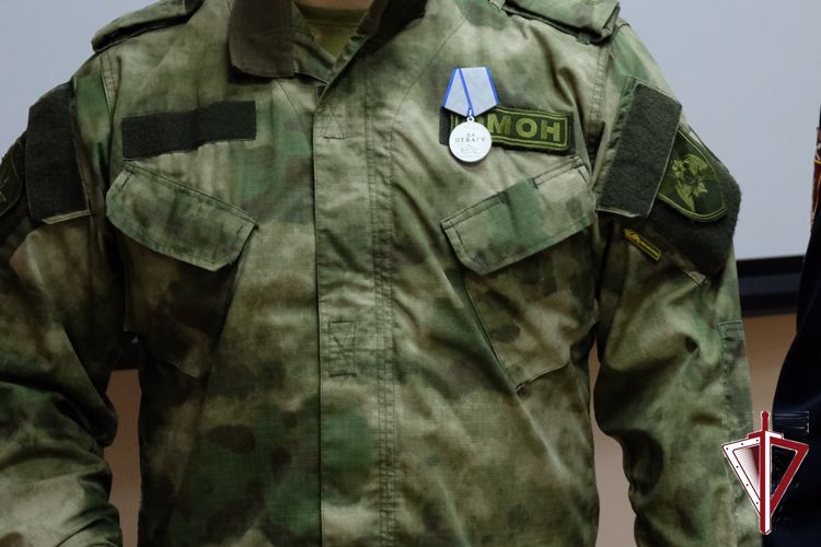 В Якутске отличившимся в ходе специальной военной операции росгвардейцам вручены государственные награды