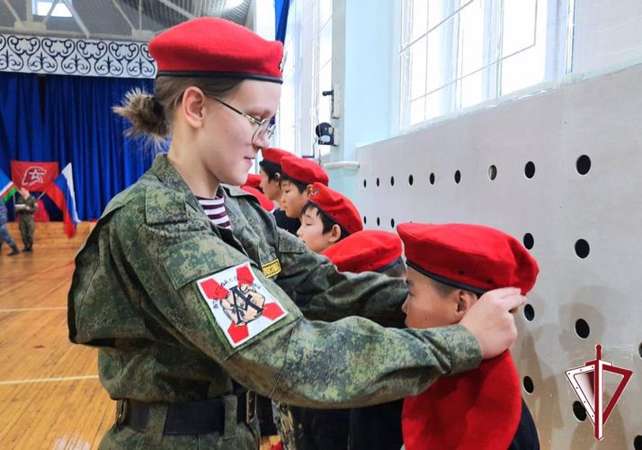 Сотрудник ОВО Росгвардии по Олекминскому району Алексей Антонов номинирован на звание «Лучший начальник штаба ЮНАРМИИ»