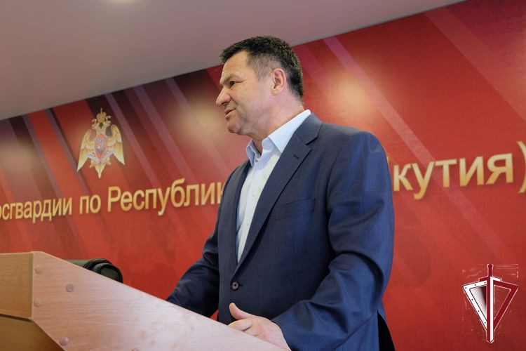 Председатель Правительства Якутии Андрей Тарасенко принял участие в торжественном мероприятии празднования Дня Росгвардии 