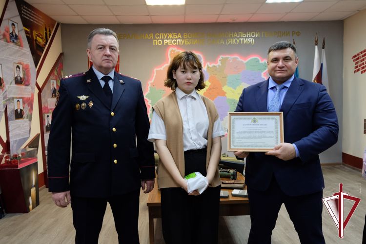 В Якутске президент российского благотворительного фонда «Защитник счастья» провел встречу с семьями погибших росгвардейцев