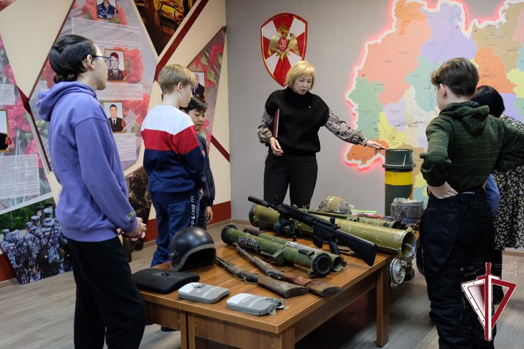 В музее территориального Управления Росгвардии состоялась экскурсия для детей работников ФГУП «Охрана»