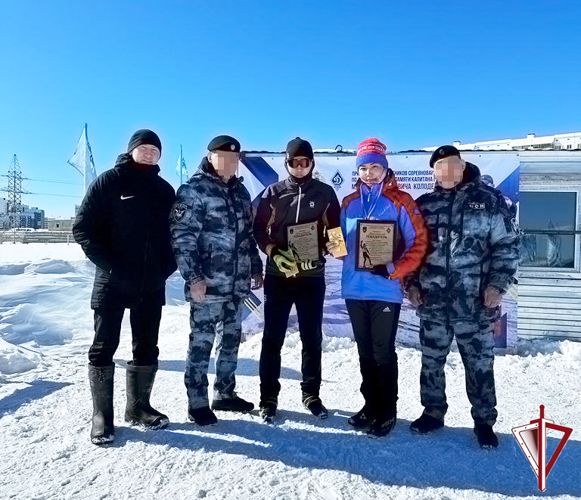 В Якутске состоялся чемпионат по лыжным гонкам памяти офицера ОМОН «Бизон»