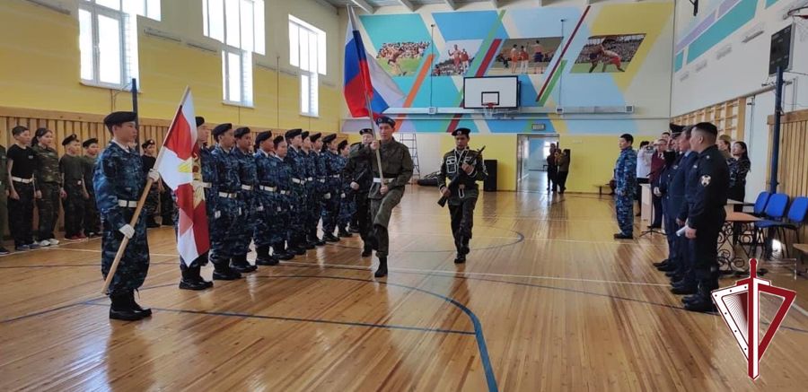 В Тасагарской СОШ открыт класс Росгвардии