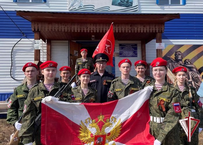 Росгвардейцы Олекминска и ВПК «Альфа» приняли участие в патриотическом мероприятии, приуроченном к празднованию Дня  Великой Победы 