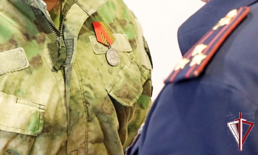 Военнослужащие тероргана Росгвардии награждены государственными наградами 