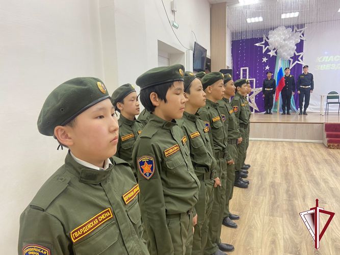 В Хатын-Арынской СОШ состоялась церемония посвящения учеников  в ряды «Гвардейской смены»   