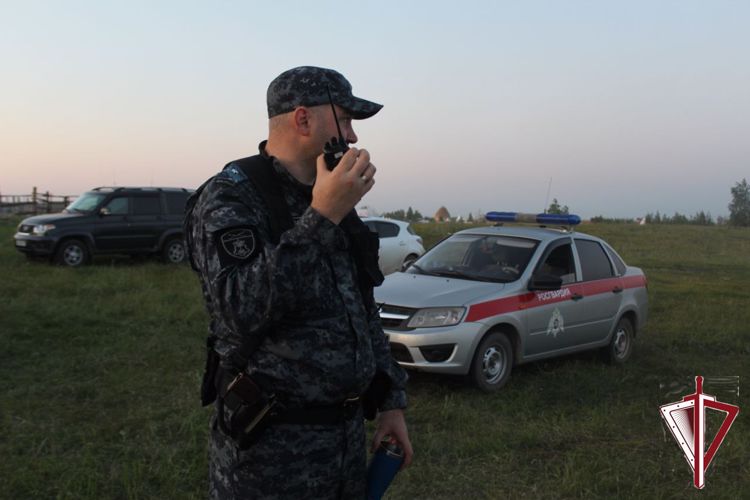  Росгвардия обеспечила охрану правопорядка в дни празднования национального праздника Ысыах 