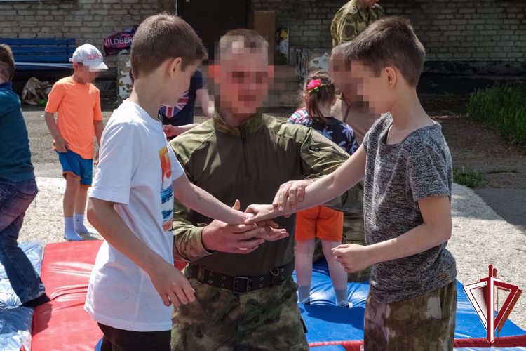 В Росгвардии проходят праздничные мероприятия, посвященные Международному Дню защиты детей (видео)