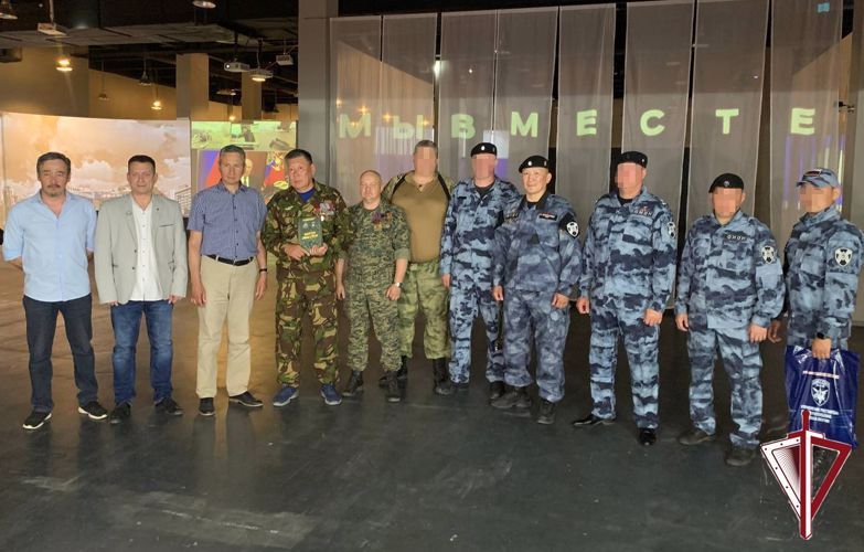 ОМОН «Бизон» Росгвардии посетил выставку исторического парка «Россия – Моя история», посвященную СВО