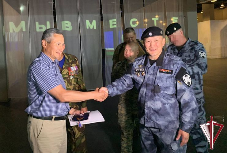 ОМОН «Бизон» Росгвардии посетил выставку исторического парка «Россия – Моя история», посвященную СВО