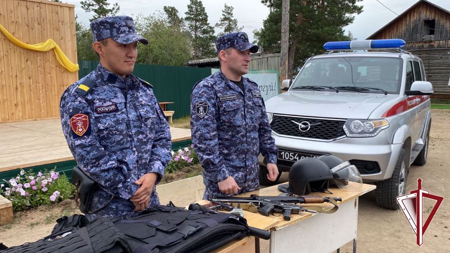 Росгвардейцы провели профориентационное занятие в детском лагере «Сайдыс» 