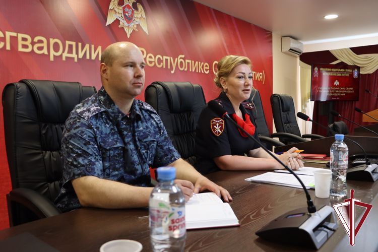 В Якутске прошел учебно-методический сбор правовых подразделений тероргана Росгвардии в рамках празднования 40-летия службы