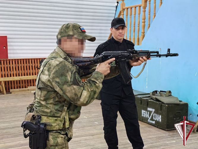 В Якутске прошли занятия с группами задержания вневедомственной охраны Росгвардии