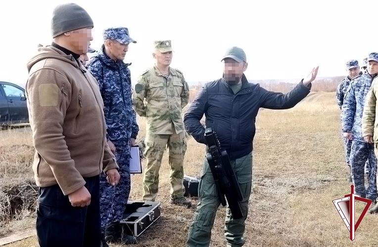 В Якутске состоялись учения личного состава Росгвардии по работе с антидроновым ружьем