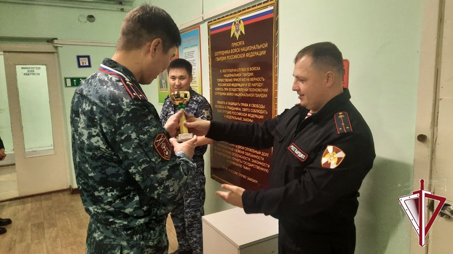 Мирнинские росгвардейцы провели турнир по настольному теннису 