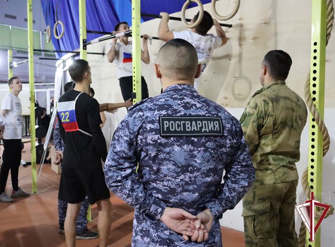 В Якутске росгвардейцы сдали зачеты первого этапа итоговой проверки 