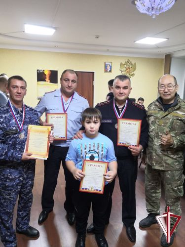 В Алдане прошли соревнования «Мама, папа, я – Динамовская семья!»