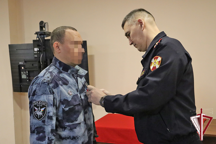 Государственные и ведомственные награды вручили якутским росгвардейцам за участие в СВО