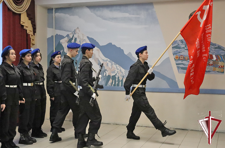 Руководство ОМОН «Бизон» приняло участие в открытии мурала памяти Сергея Черных
