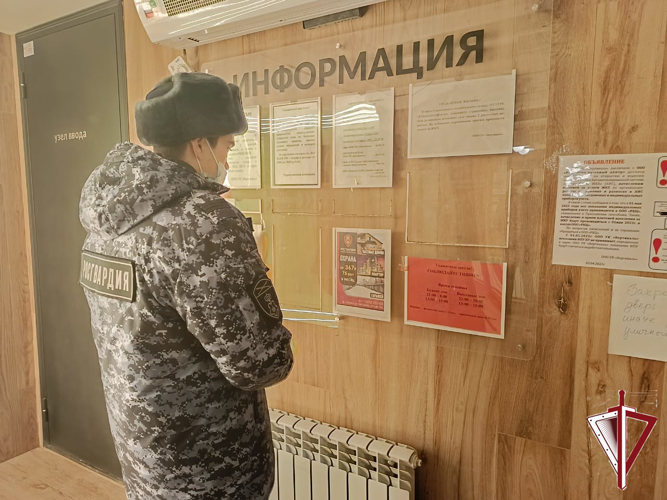 В новогодние дни вневедомственная охрана Росгвардии провела профилактическое мероприятие «Безопасный дом, подъезд, квартира»