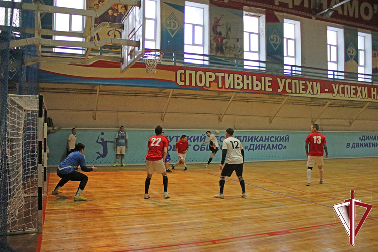 В Якутске спартакиаду "Динамо" открыл чемпионат по мини-футболу с участием команды Росгвардии