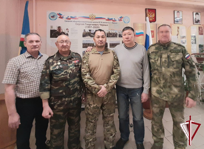 В школе №16 Якутска прошло памятное мероприятие о командире ОМОН Сергее Черных