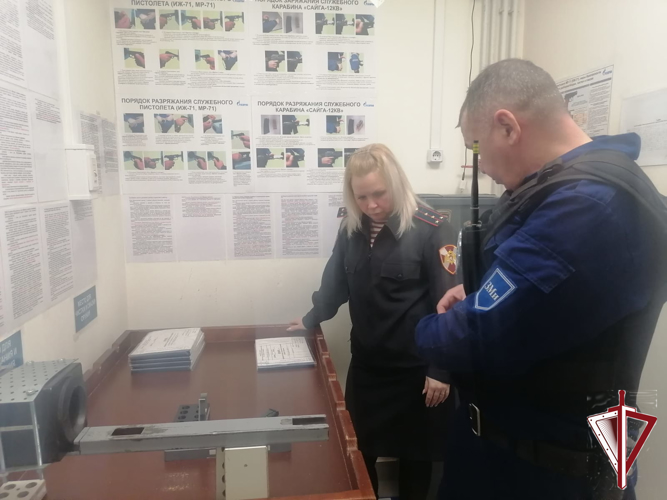 Росгвардия провела плановую проверку Якутского отряда охраны филиала ПАО «Газпром» 