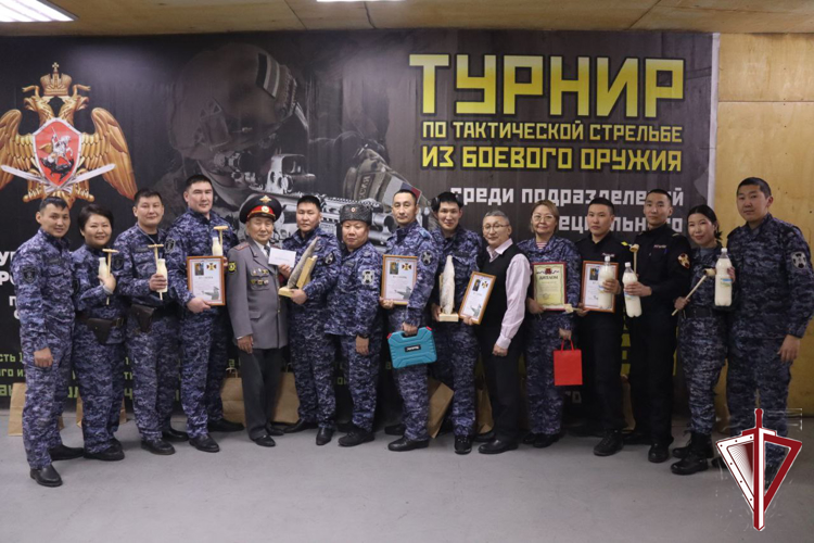 В УВО прошли ежегодные соревнования по стрельбе из пистолета Макарова на призы ветерана вневедомственной охраны Петра Птицына