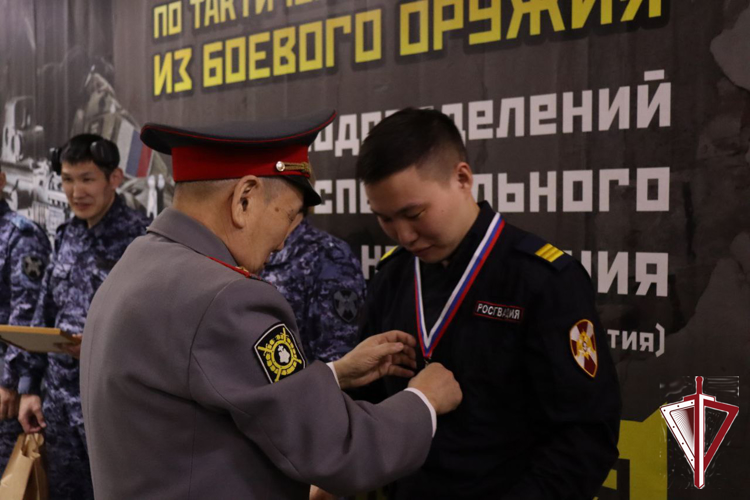 В УВО прошли ежегодные соревнования по стрельбе из пистолета Макарова на призы ветерана вневедомственной охраны Петра Птицына