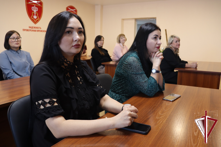 В территориальном Управлении Росгвардии поздравили женщин с наступающим праздником 