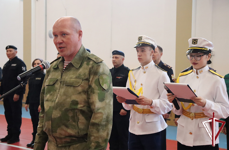 В школе микрорайона Прометей г. Якутска открылся военно-патриотический класс «Гвардейская смена» 