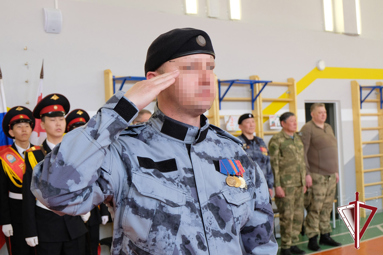 В день рождения командира ОМОН Героя России Александра Рыжикова в ВПК его имени вступили два класса СОШ №26