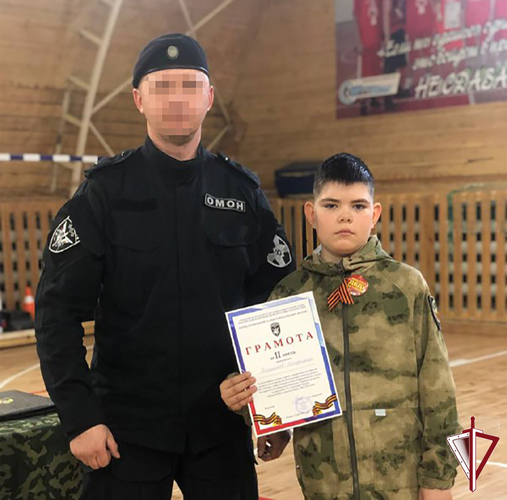 ОМОН «Бизон» в подшефных школах провел патриотические уроки и акции «Письмо солдату» и «Письмо другу»