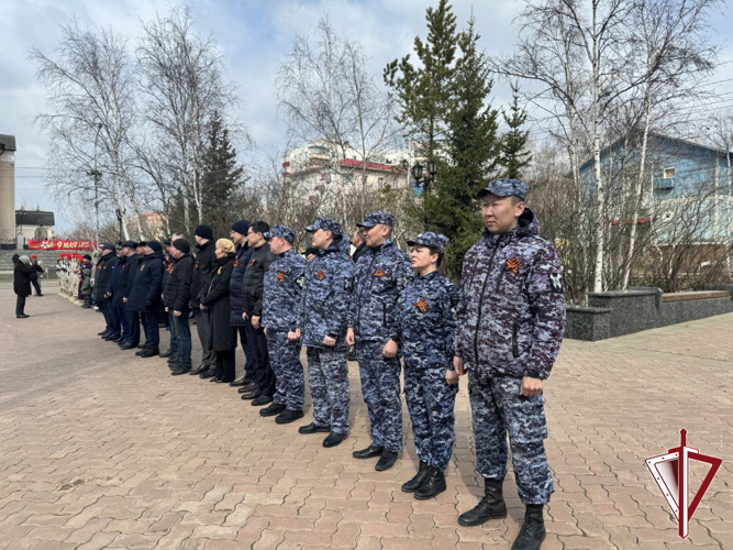 Мирнинские росгвардейцы провели ряд мероприятий в память об участниках Великой отечественной войны 