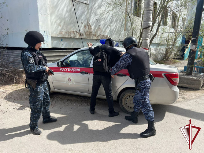 Патруль Росгвардии задержал жителя Якутска по подозрению в совершении грабежа