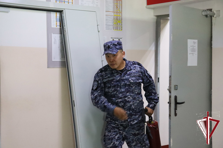 В Якутске Росгвардия  и МЧС провели пожарно-тактические учения  