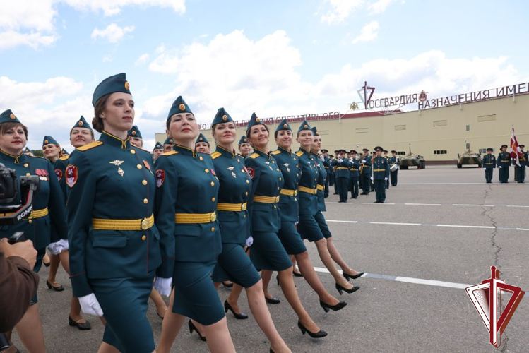 Директор Росгвардии генерал армии Виктор Золотов принял участие в посвященных 100-летию дивизии имени Ф.Э. Дзержинского торжественных мероприятиях 