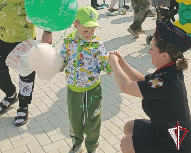 В Якутии идет акция «Росгвардия на страже детства»