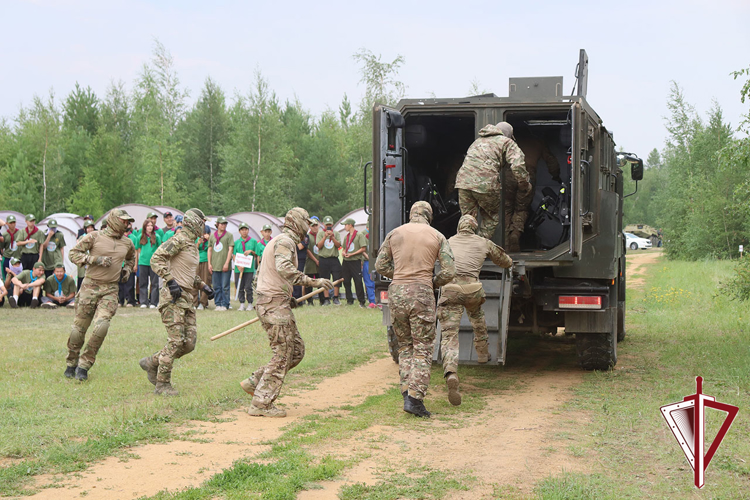 В Якутске с участием Росгвардии дан старт военно-спортивной игре «Таёжный герой» 