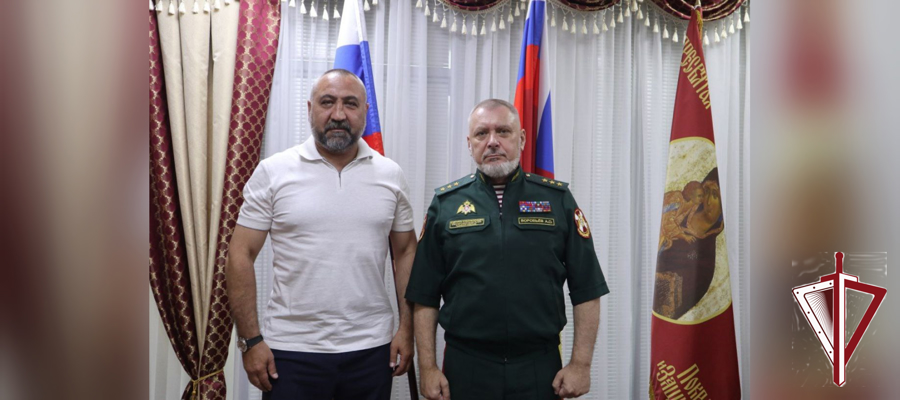 Генерал-полковник Алексей Воробьев встретился с Олимпийским чемпионом по боксу Александром Лебзяком