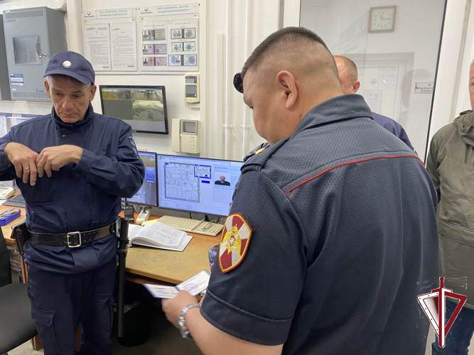 Росгвардия проверила работу отрядов ведомственной охраны «Нерюнгри» и «Ленск» ООО «Транснефть-Восток». 