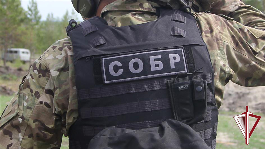 В п.Сангар Кобяйского района с участием СОБР «Алмаз» задержан подозреваемый в совершении вооруженного разбоя 