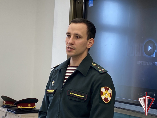 Офицеры Управления провели занятие с курсантами кадетской школы-интерната по поступлению в ВУЗы Росгвардии